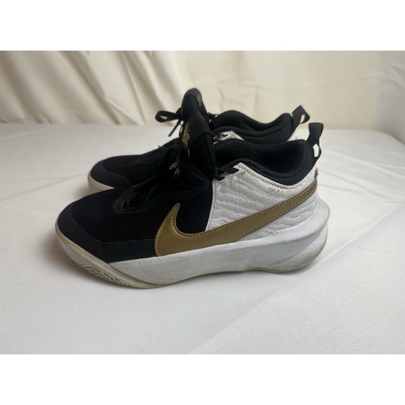 Nike Other - Nike Team Hustle D 10 Youth Kids Size 4 (GS) Black Gold Basketball Shoes